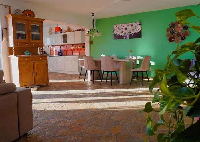 Villa Bettina 1st Floor Afión